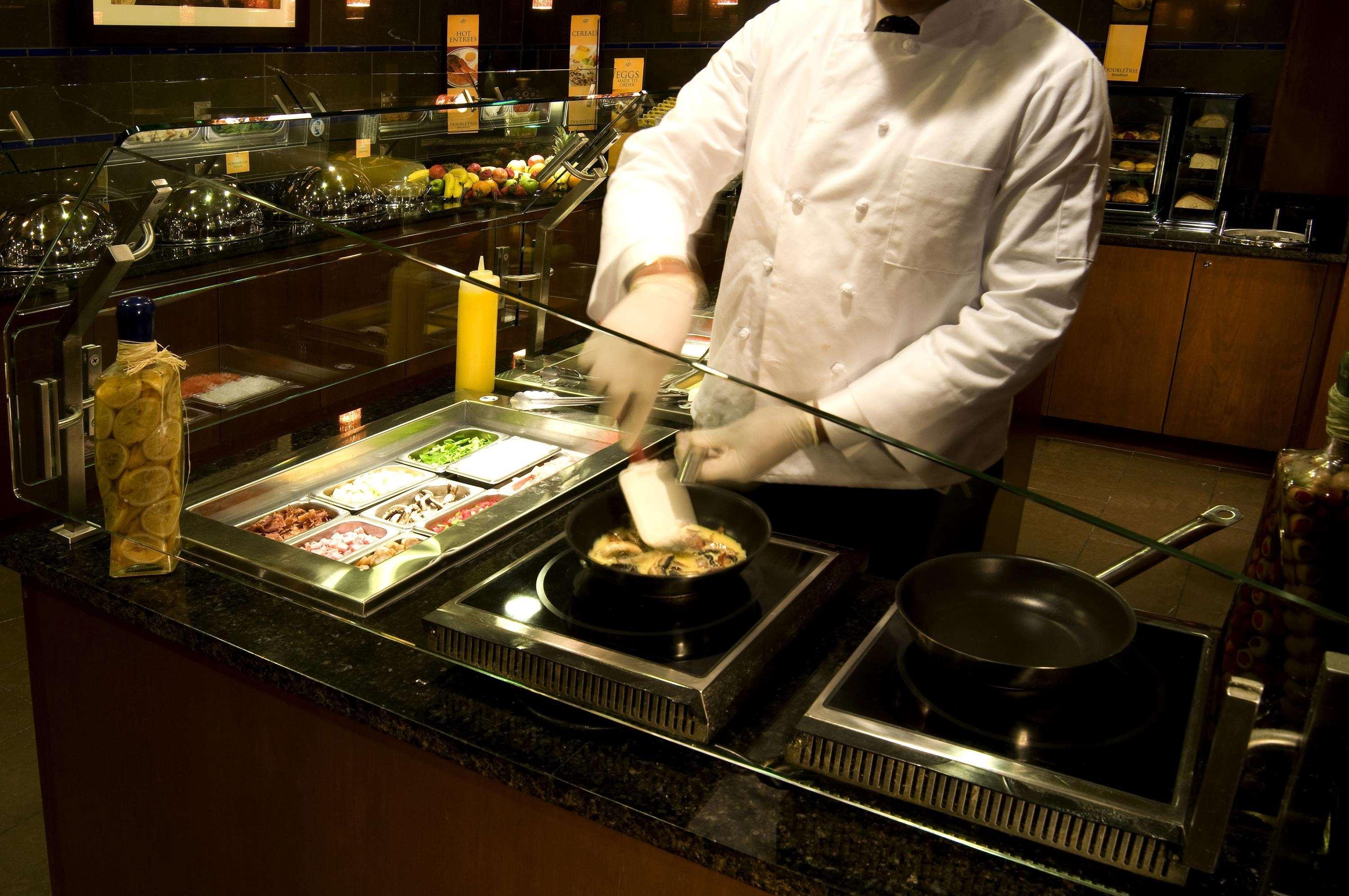 Doubletree By Hilton Norwalk Hotel Restaurant billede