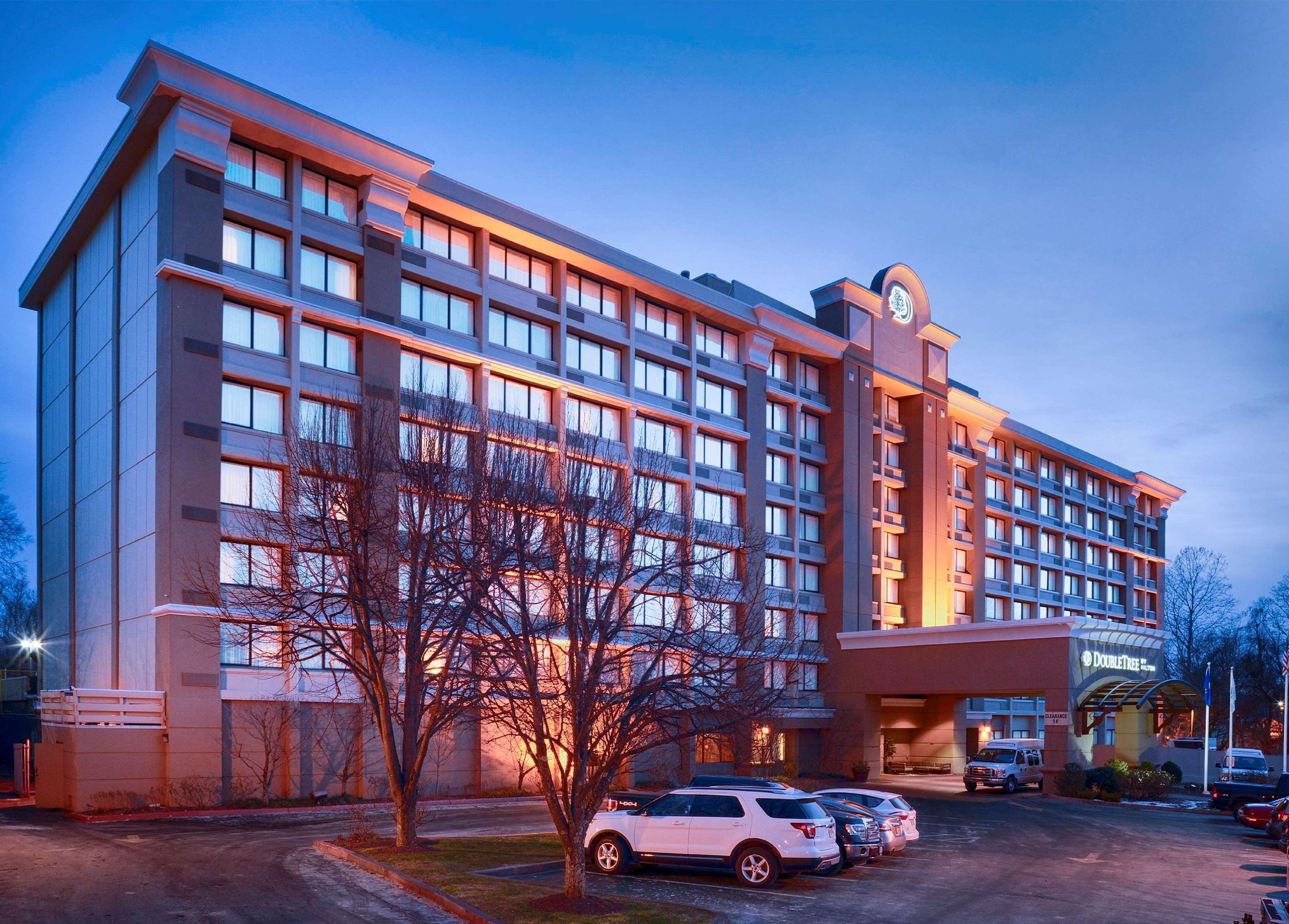 Doubletree By Hilton Norwalk Hotel Eksteriør billede