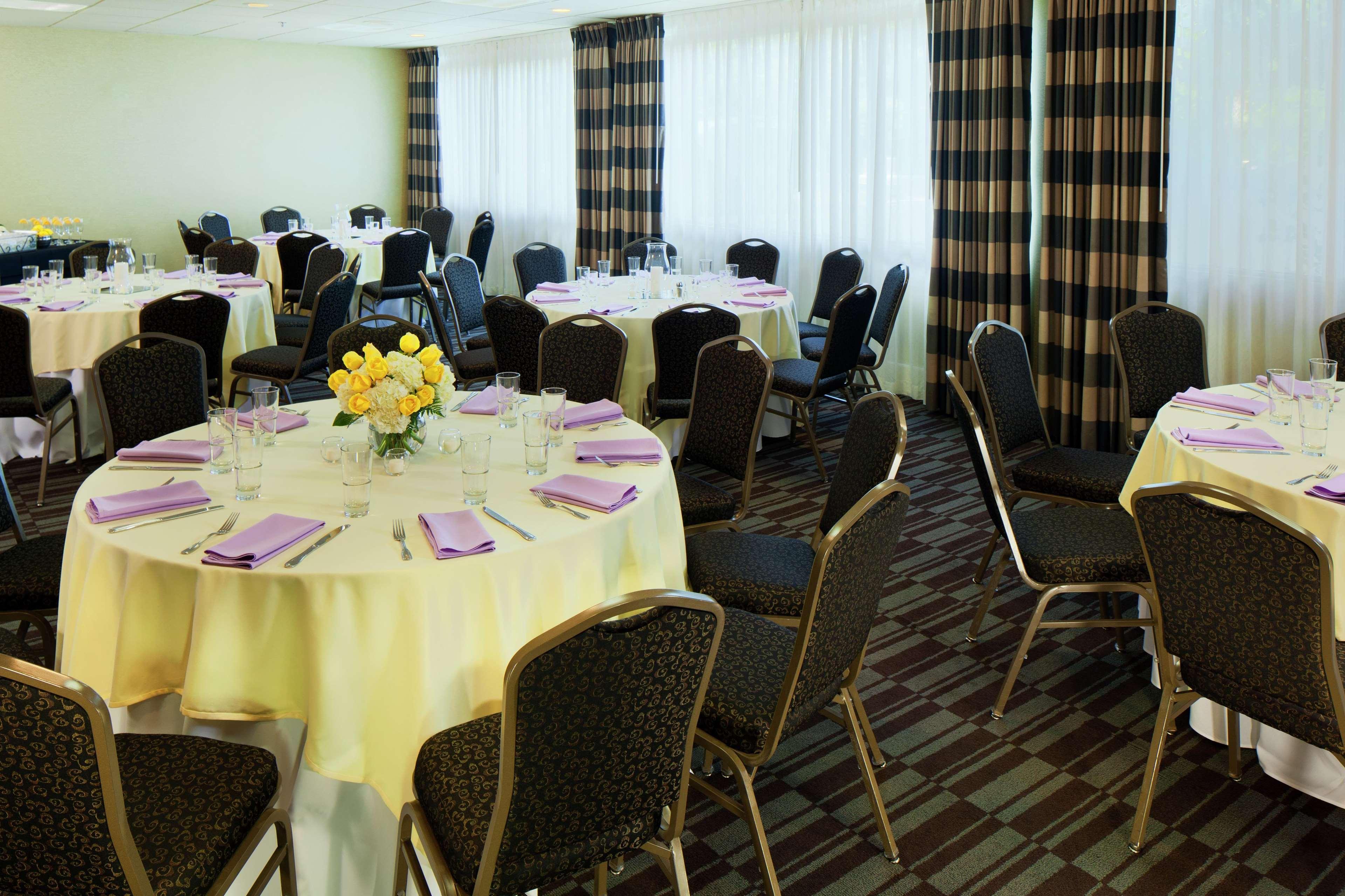 Doubletree By Hilton Norwalk Hotel Restaurant billede